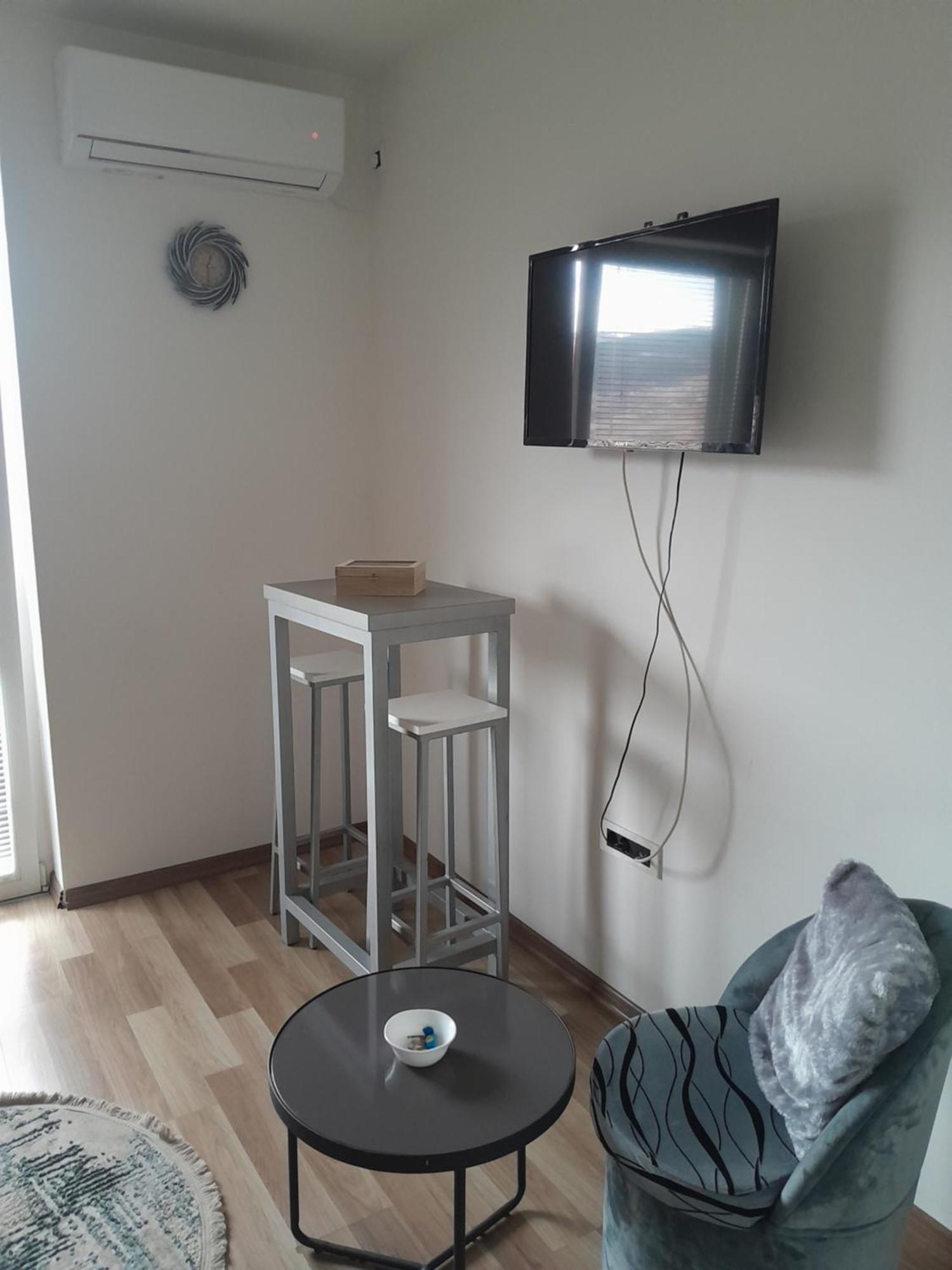 Sleep And Drive No6 Apartment Сараево Екстериор снимка