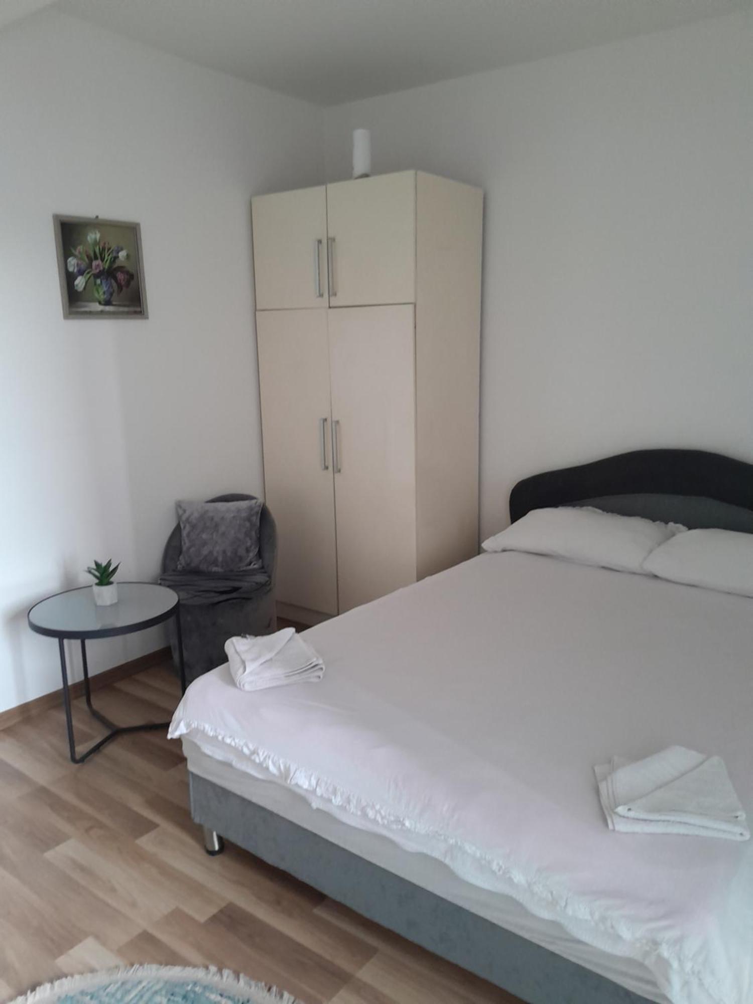Sleep And Drive No6 Apartment Сараево Екстериор снимка